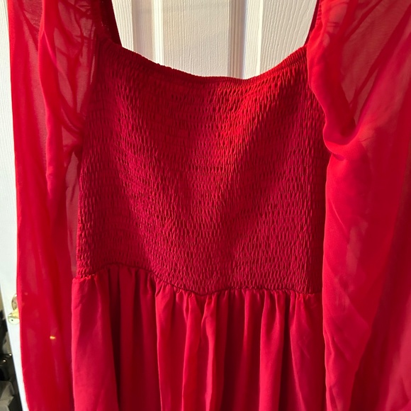 Red party dress - Picture 5 of 5